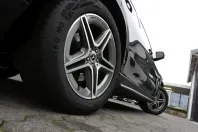 Mercedes-Benz GLE 400 din 2025 cu 5.600 km - oferta MER160726 - foto 5