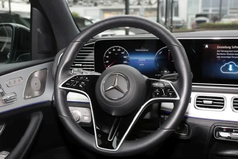 Mercedes-Benz GLE 400 din 2025 cu 5.600 km - oferta MER160726 - foto 8