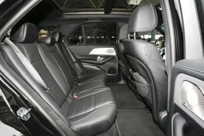 Mercedes-Benz GLE 400 din 2025 cu 5.600 km - oferta MER160726 - foto 11