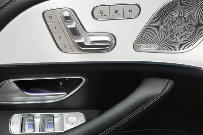 Mercedes-Benz GLE 400 din 2025 cu 5.600 km - oferta MER160726 - foto 23