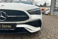 Mercedes-Benz CLE 200 din 2023 cu 4.352 km - oferta MER160739 - foto 3