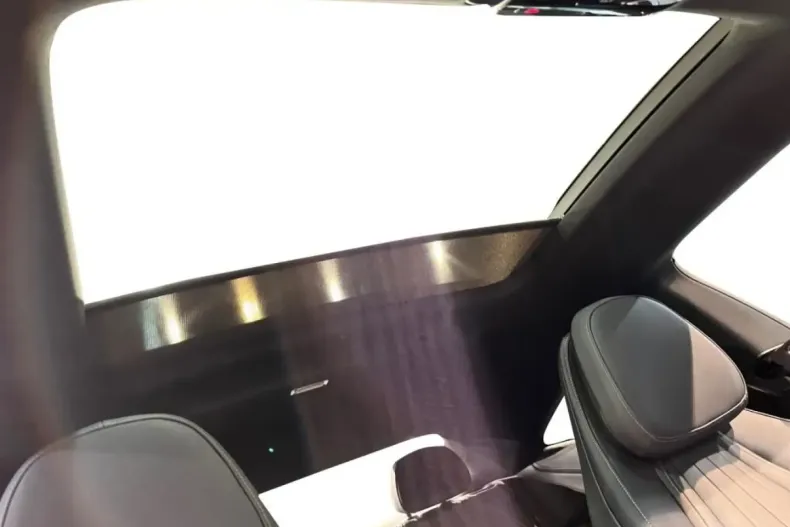 Mercedes-Benz CLE 200 din 2024 cu 3.085 km - oferta MER160740 - foto 13