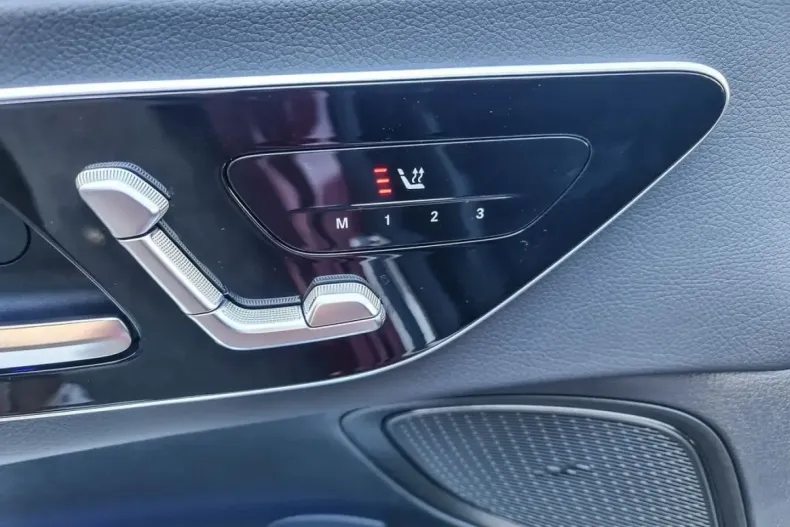 Mercedes-Benz CLE 200 din 2024 cu 8.885 km - oferta MER160741 - foto 15