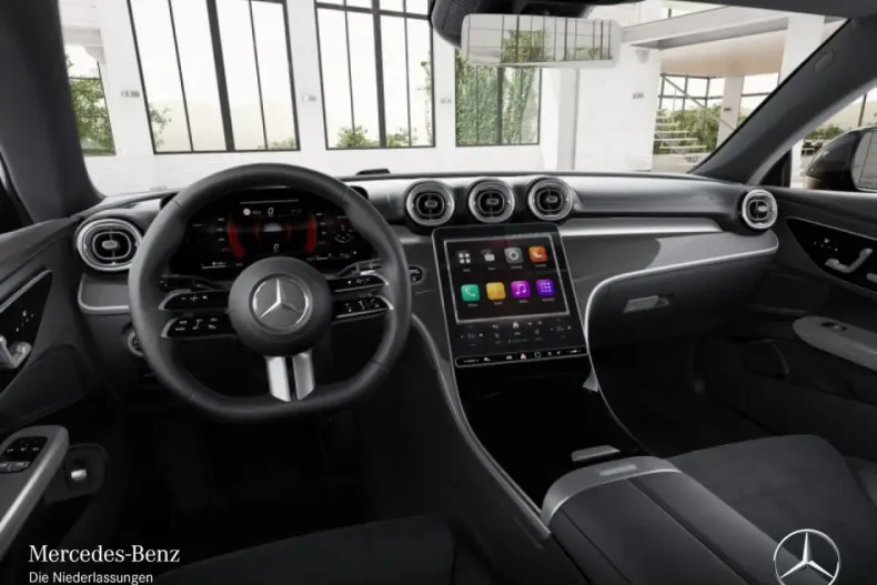 Mercedes-Benz CLE 200 din 2024 cu 12.480 km - oferta MER160742 - foto 10