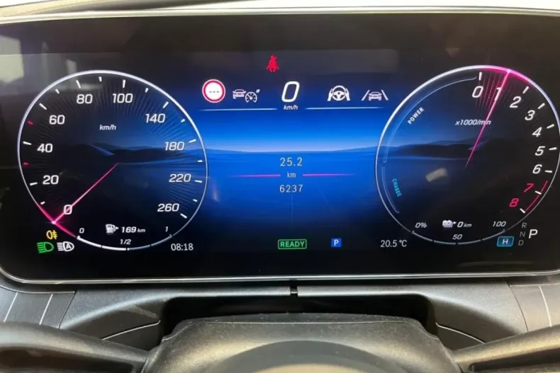 Mercedes-Benz CLE 300 din 2024 cu 6.247 km - oferta MER160745 - foto 9