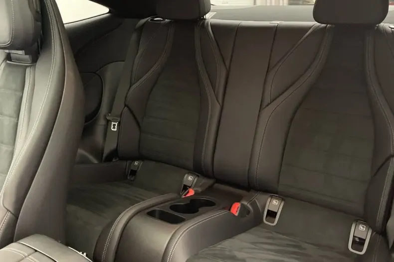 Mercedes-Benz CLE 300 din 2024 cu 3.650 km - oferta MER160747 - foto 14