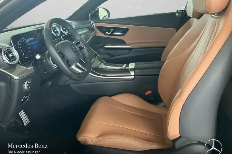 Mercedes-Benz CLE 300 din 2024 cu 8.002 km - oferta MER160750 - foto 11