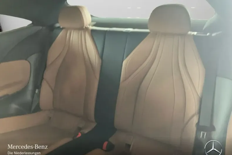 Mercedes-Benz CLE 300 din 2024 cu 8.002 km - oferta MER160750 - foto 12