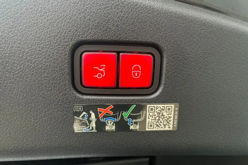 Mercedes-Benz CLE 300 din 2023 cu 3.476 km - oferta MER160754 - foto 8