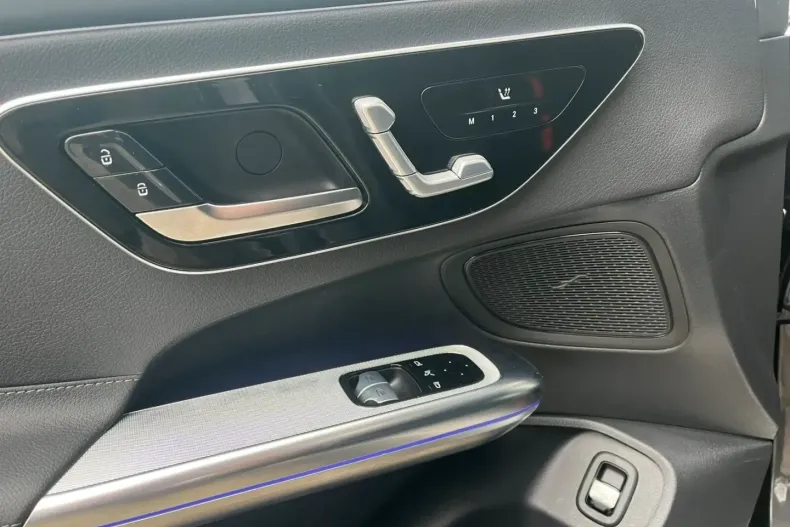 Mercedes-Benz CLE 300 din 2023 cu 3.476 km - oferta MER160754 - foto 10