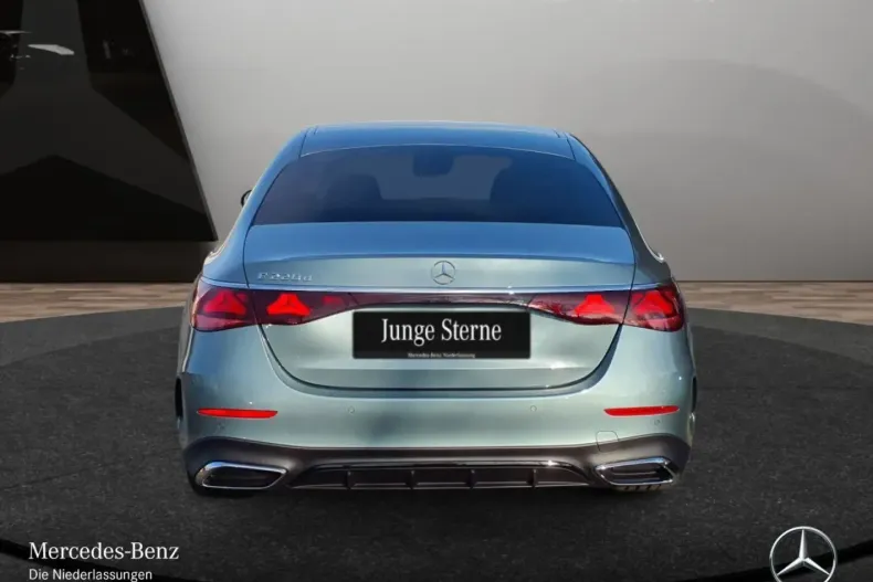 Mercedes-Benz E 220 din 2024 cu 11.277 km - oferta MER160777 - foto 9