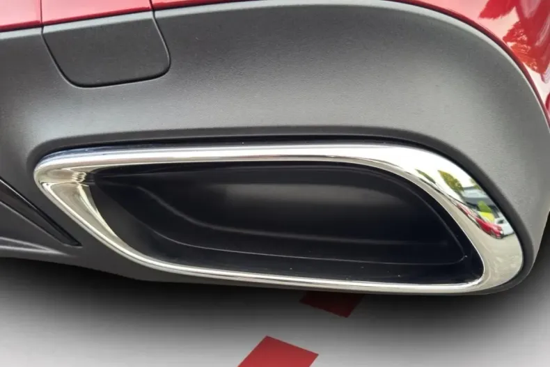 Mercedes-Benz E 200 din 2024 cu 13.589 km - oferta MER160782 - foto 11