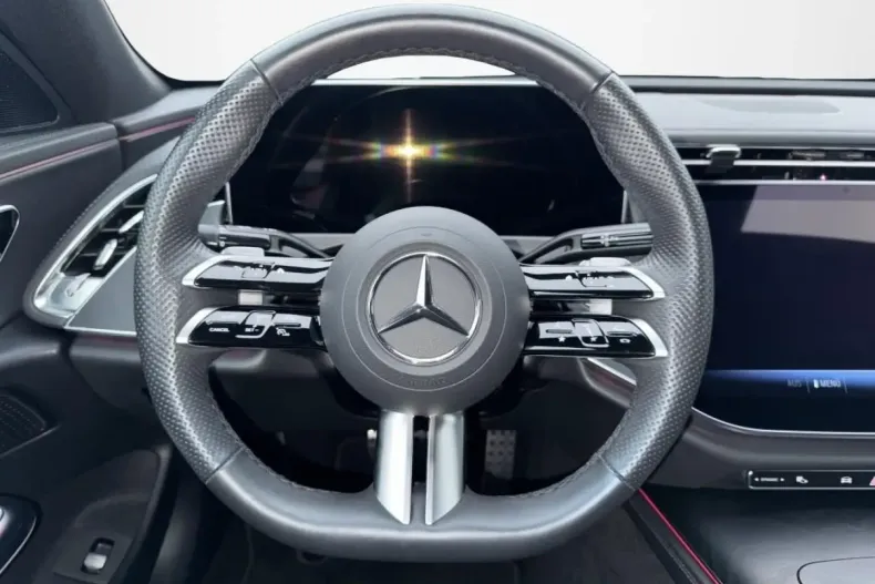 Mercedes-Benz E 200 din 2024 cu 13.589 km - oferta MER160782 - foto 14