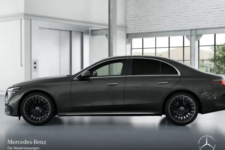 Mercedes-Benz E 200 din 2023 cu 5.888 km - oferta MER160783 - foto 5