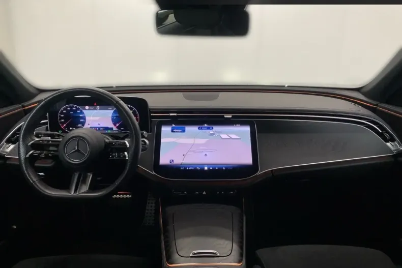 Mercedes-Benz E 220 din 2023 cu 43.220 km - oferta MER160784 - foto 8