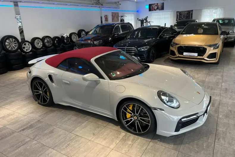 Porsche 911 din 2023 cu 2.500 km - oferta POR160794 - foto 1