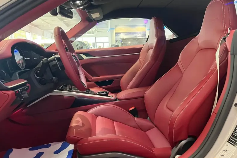 Porsche 911 din 2023 cu 2.500 km - oferta POR160794 - foto 10