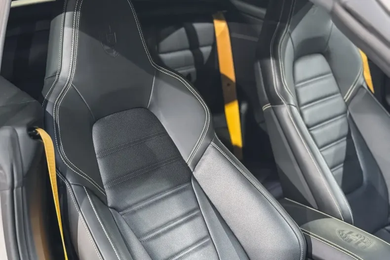 Porsche 911 din 2024 cu 8.000 km - oferta POR160797 - foto 16