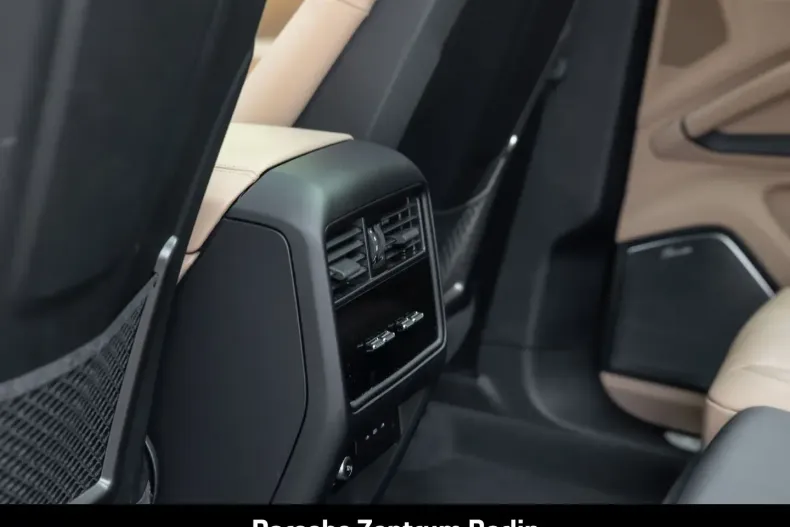 Porsche Cayenne din 2025 cu 17.500 km - oferta POR160800 - foto 28