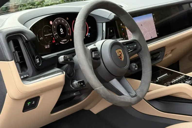 Porsche Cayenne din 2024 cu 6.300 km - oferta POR160802 - foto 8