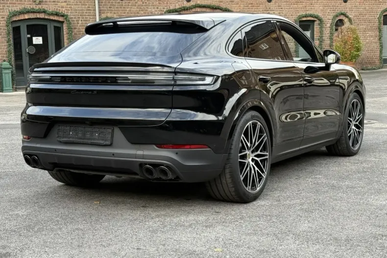 Porsche Cayenne din 2024 cu 6.300 km - oferta POR160802 - foto 14