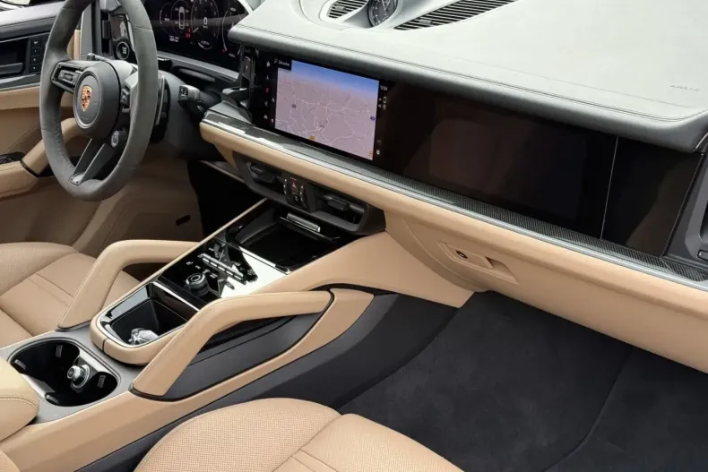 Porsche Cayenne din 2024 cu 6.300 km - oferta POR160802 - foto 19
