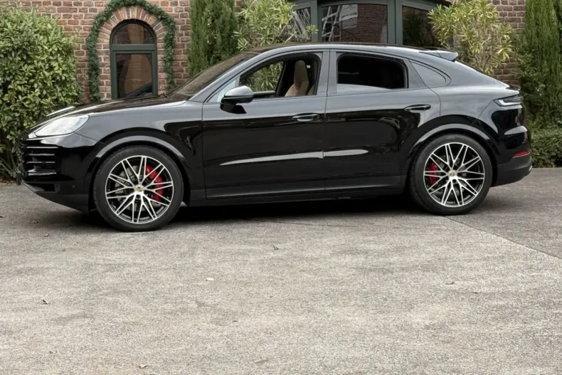 Porsche Cayenne din 2024 cu 6.300 km - oferta POR160802 - foto 24