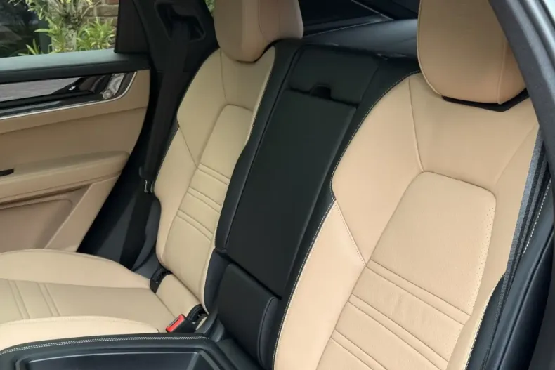 Porsche Cayenne din 2024 cu 6.300 km - oferta POR160802 - foto 25