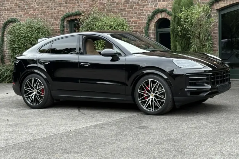 Porsche Cayenne din 2024 cu 6.300 km - oferta POR160802 - foto 26