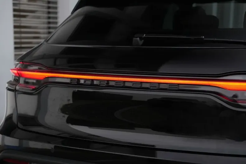 Porsche Macan din 2022 cu 28.000 km - oferta POR160806 - foto 10