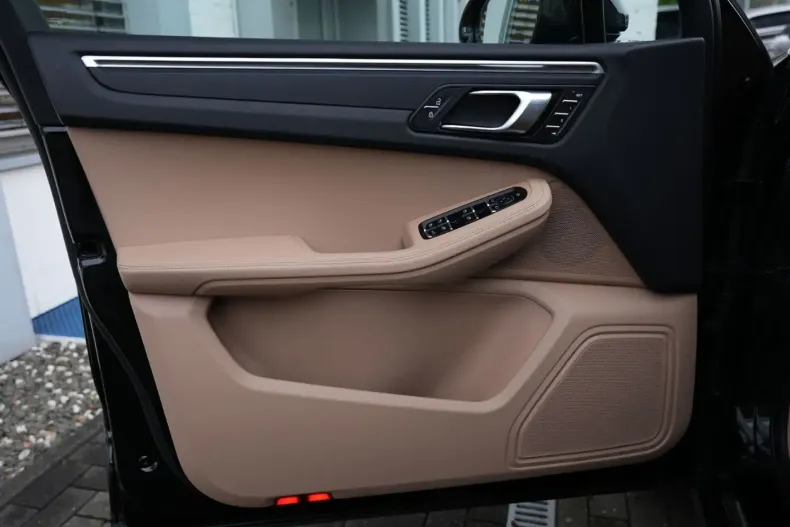 Porsche Macan din 2022 cu 28.000 km - oferta POR160806 - foto 33