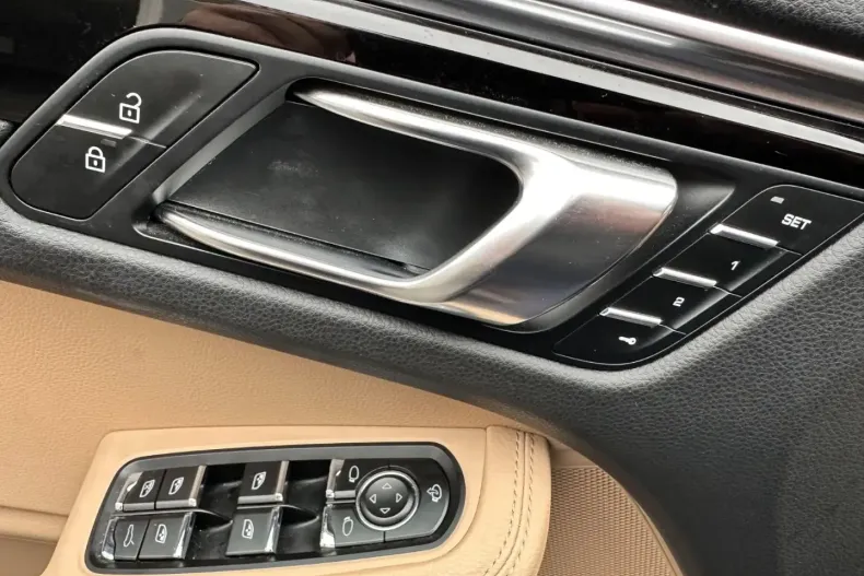 Porsche Macan din 2023 cu 45.950 km - oferta POR160808 - foto 21