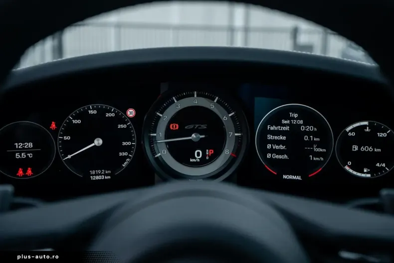 Porsche 992 din 2022 cu 12.800 km - oferta POR160812 - foto 15