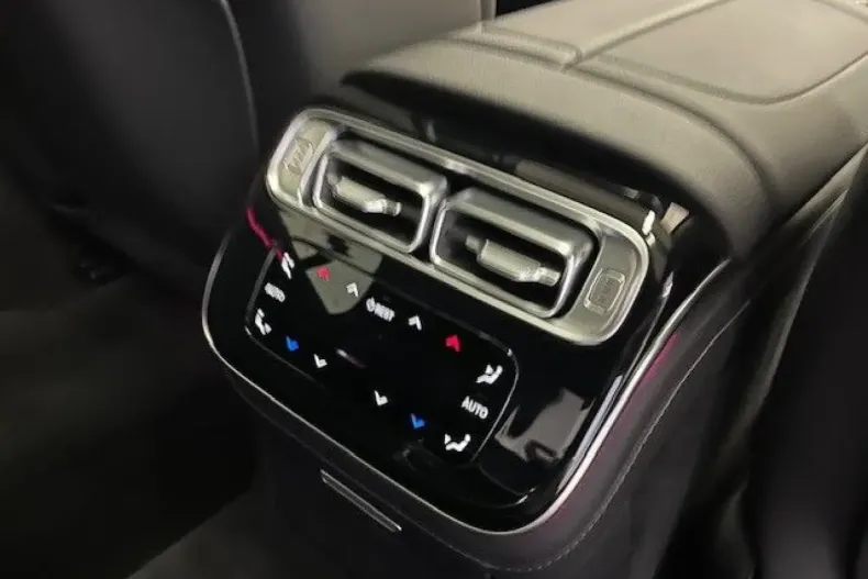 Mercedes-Benz S 580 din 2024 cu 13.064 km - oferta MER160817 - foto 9