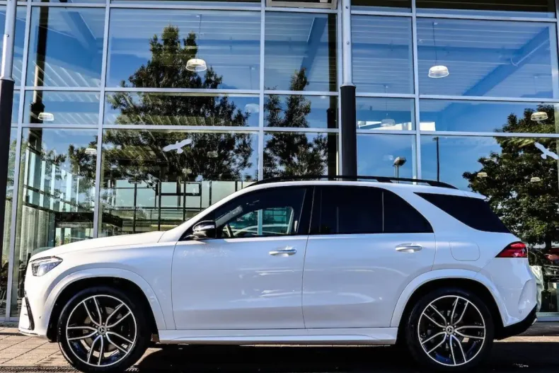 Mercedes-Benz GLE 400 din 2024 cu 31.100 km - oferta MER160820 - foto 1