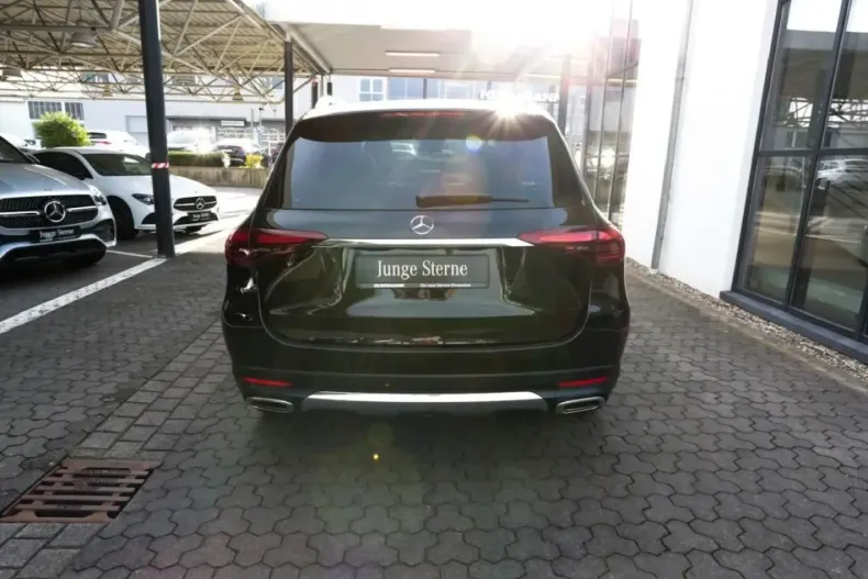 Mercedes-Benz GLE 580 din 2024 cu 25.400 km - oferta MER160822 - foto 3