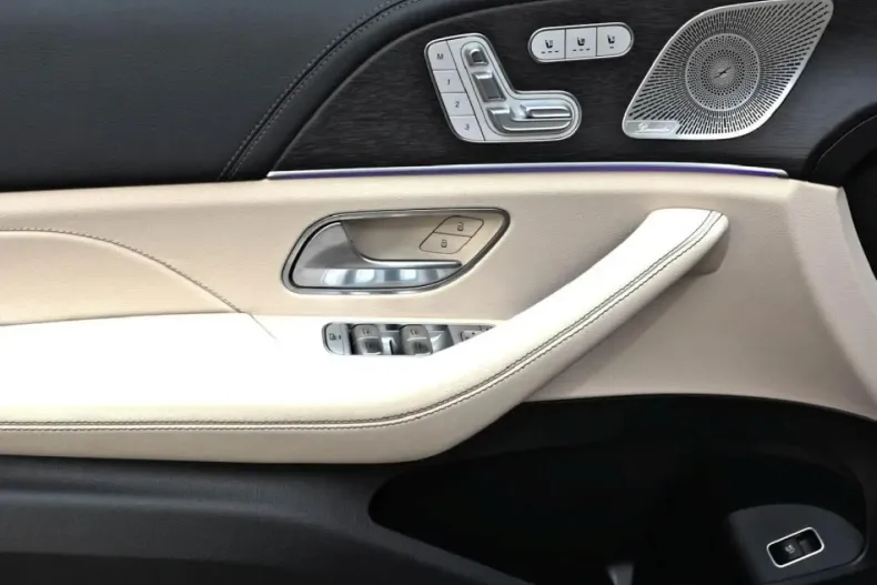 Mercedes-Benz GLE 580 din 2024 cu 25.400 km - oferta MER160822 - foto 16