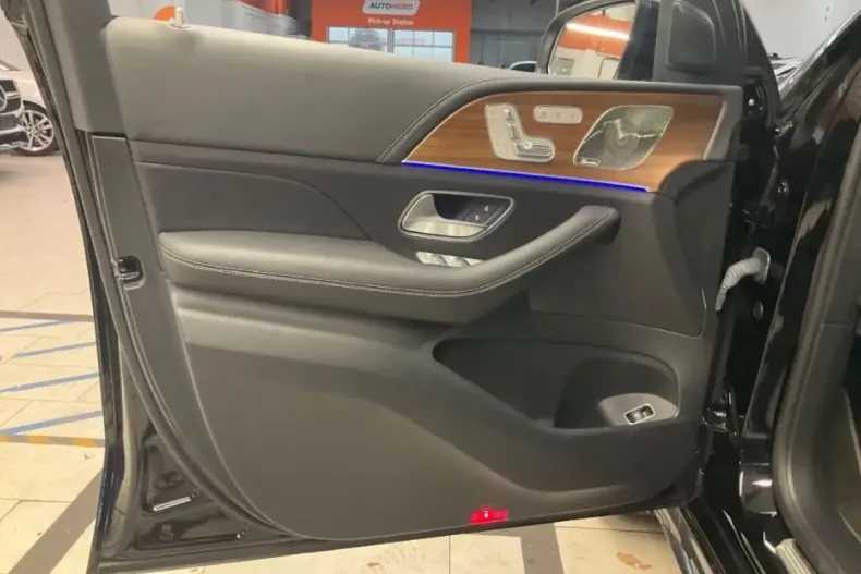 Mercedes-Benz GLE 400 din 2023 cu 33.990 km - oferta MER160823 - foto 7