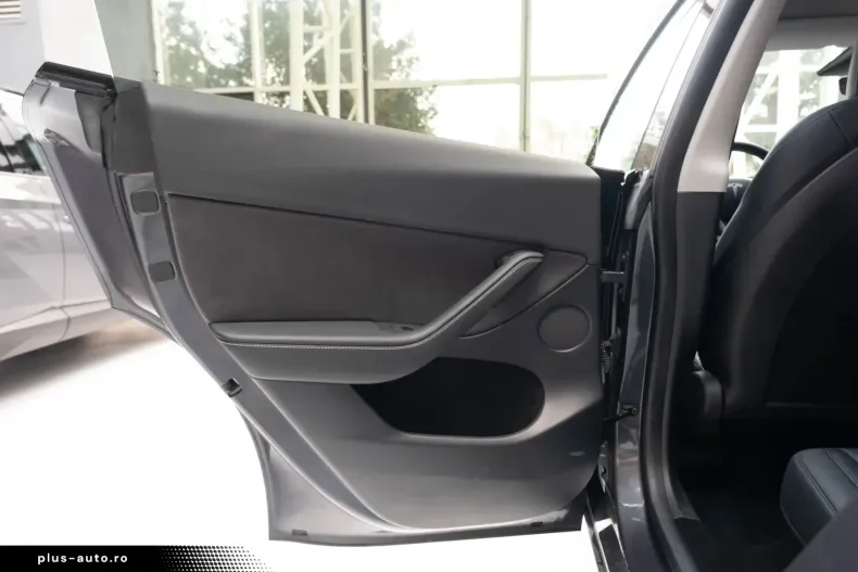 Tesla Model Y din 2022 cu 25.350 km - oferta TES160824 - foto 24