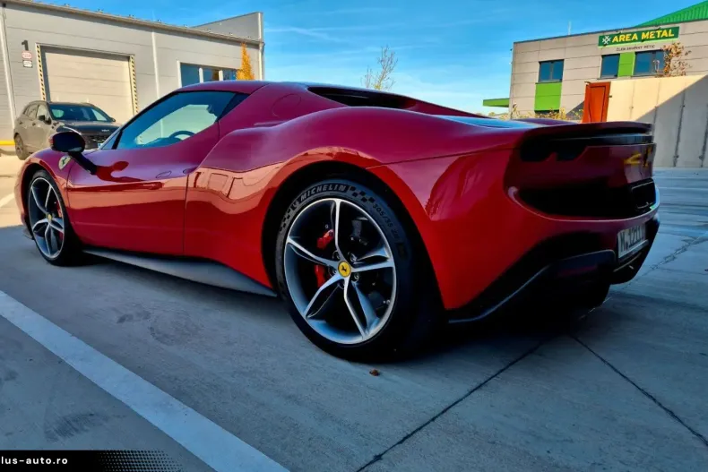 Ferrari 296 GTB din 2024 cu 2.700 km - oferta FER160827 - foto 7