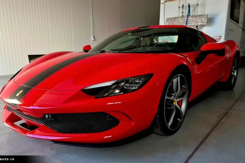 Ferrari 296 GTB din 2024 cu 2.700 km - oferta FER160827 - foto 12