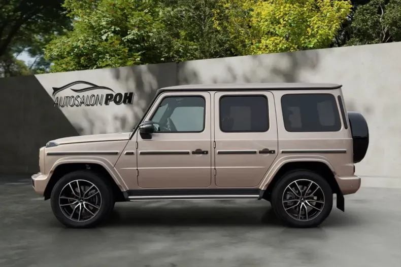 Mercedes-Benz G 400 din 2023 cu 3.980 km - oferta MER160830 - foto 4