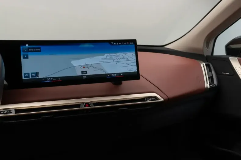 BMW iX din 2022 cu 16.871 km - oferta BMW160859 - foto 19