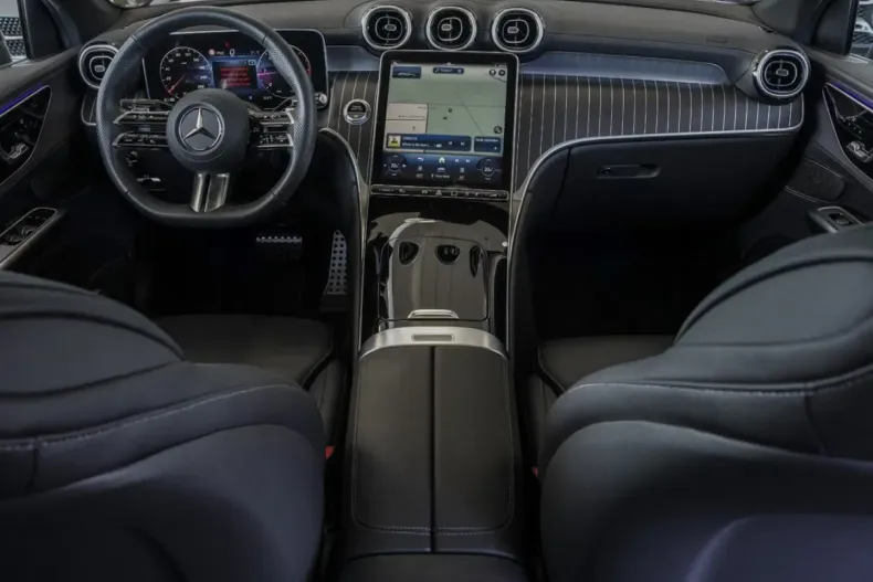 Mercedes-Benz GLC 450 din 2024 cu 18.675 km - oferta MER160872 - foto 13