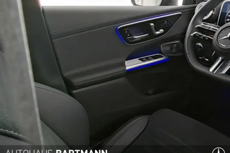 Mercedes-Benz GLC 300 din 2023 cu 7.187 km - oferta MER160873 - foto 9