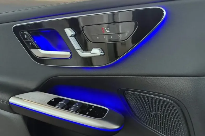 Mercedes-Benz GLC 200 din 2024 cu 6.500 km - oferta MER160874 - foto 9