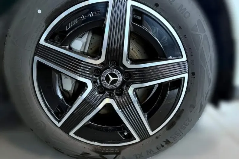 Mercedes-Benz GLC 200 din 2024 cu 6.500 km - oferta MER160874 - foto 19