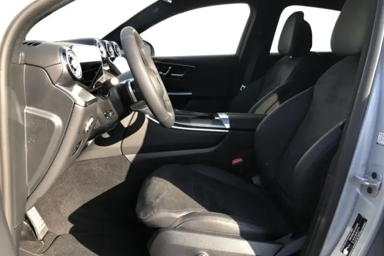 Mercedes-Benz GLC 200 din 2025 cu 9.401 km - oferta MER160875 - foto 5