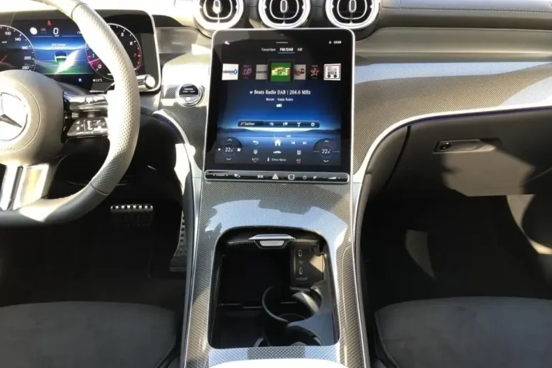 Mercedes-Benz GLC 200 din 2025 cu 9.401 km - oferta MER160875 - foto 14