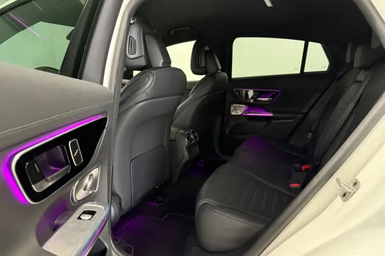 Mercedes-Benz GLC 300 din 2023 cu 26.600 km - oferta MER160876 - foto 13